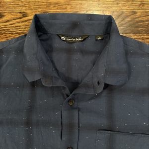 Travis Mathew Shirt Men’s Large Button Up Casual‎ Golf Blue Black Plaid